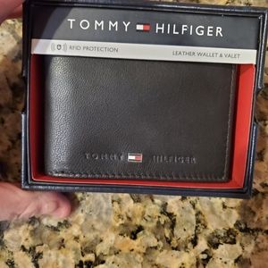 Tommy Hilfiger Wallet Brand New
